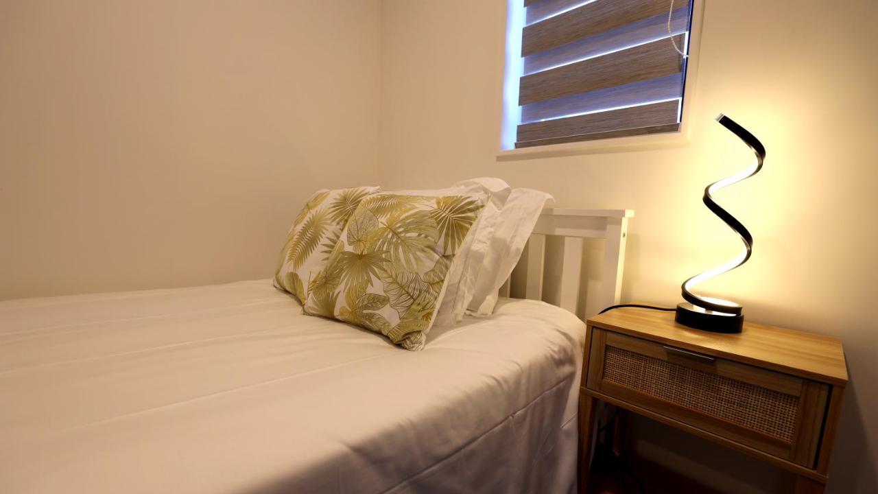 Luxury Brand New Designer Living Apartment Auckland Exterior foto